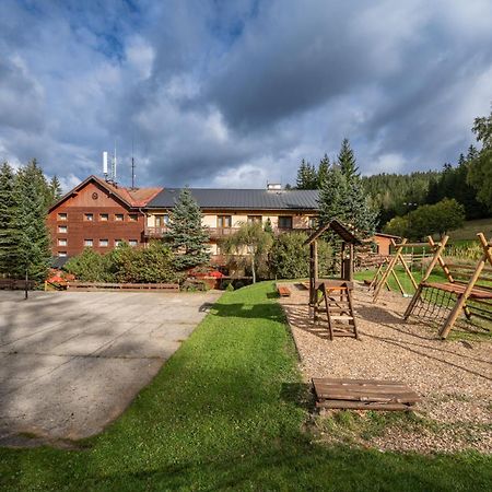 Horsky Hotel Kycerka Вельке-Карловице Экстерьер фото
