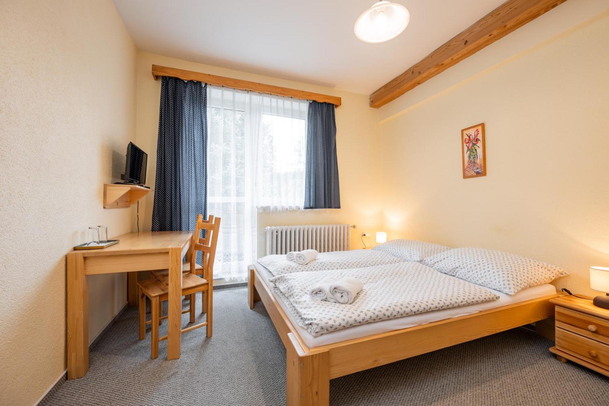 Horsky Hotel Kycerka Вельке-Карловице Экстерьер фото